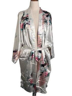 KIM+ONO White Peacock Floral Kimono Robe Belted One Size